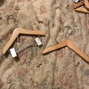 Doll hanger set wood & metal